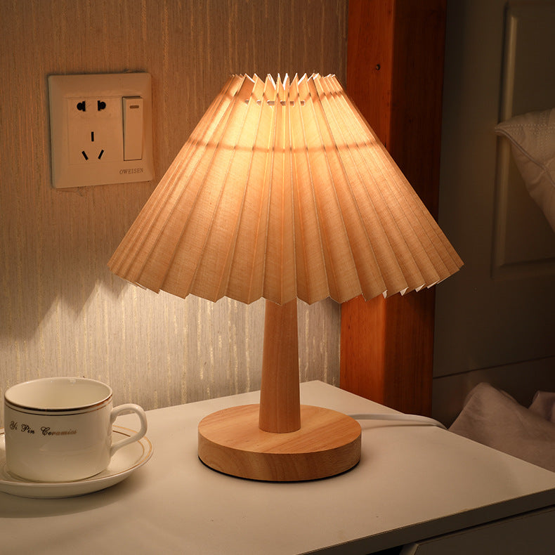 USB Vintage Pleated Table Lamp – Dimmable LED Ambient Light