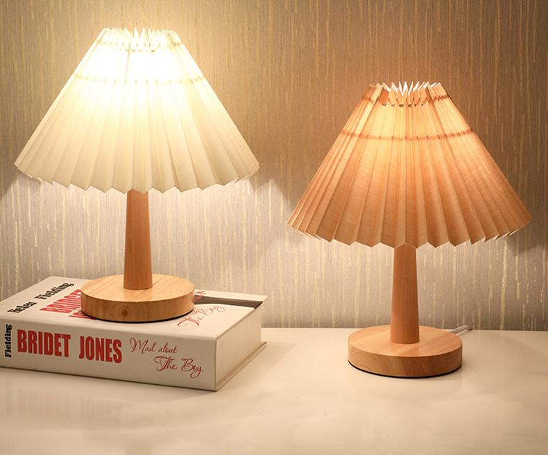 USB Vintage Pleated Table Lamp – Dimmable LED Ambient Light