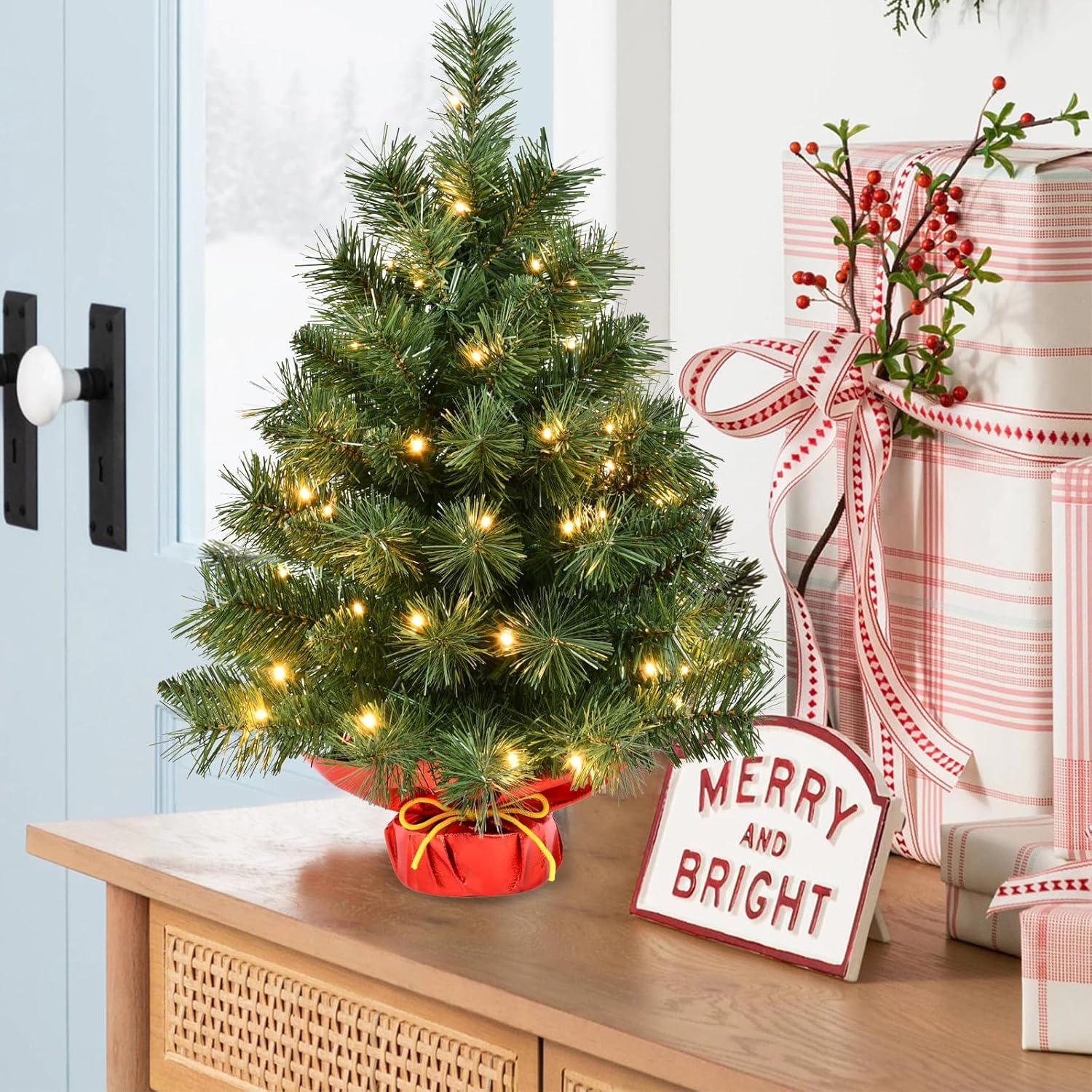 Leeheeyee Mini Christmas Tree with 50 LED Lights