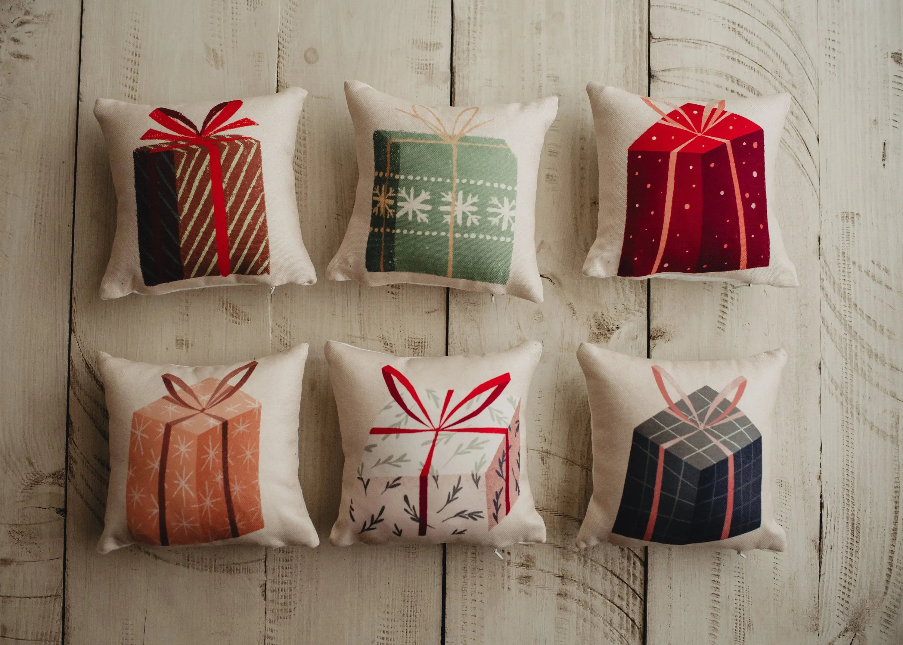 Nordic Pine Christmas Tree Throw Pillow – Rustic Farmhouse Decor