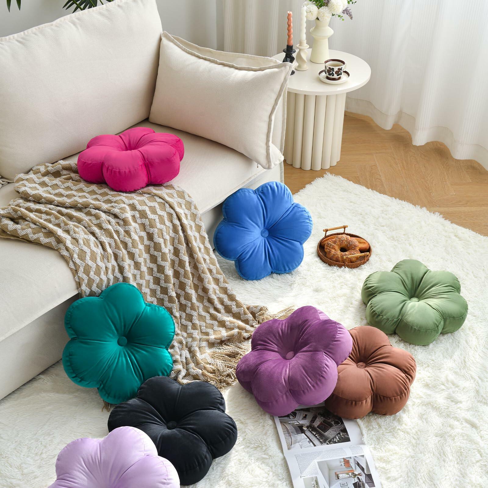 Xuyier Flower-Shaped Velvet Throw Pillow – Modern Black Decor