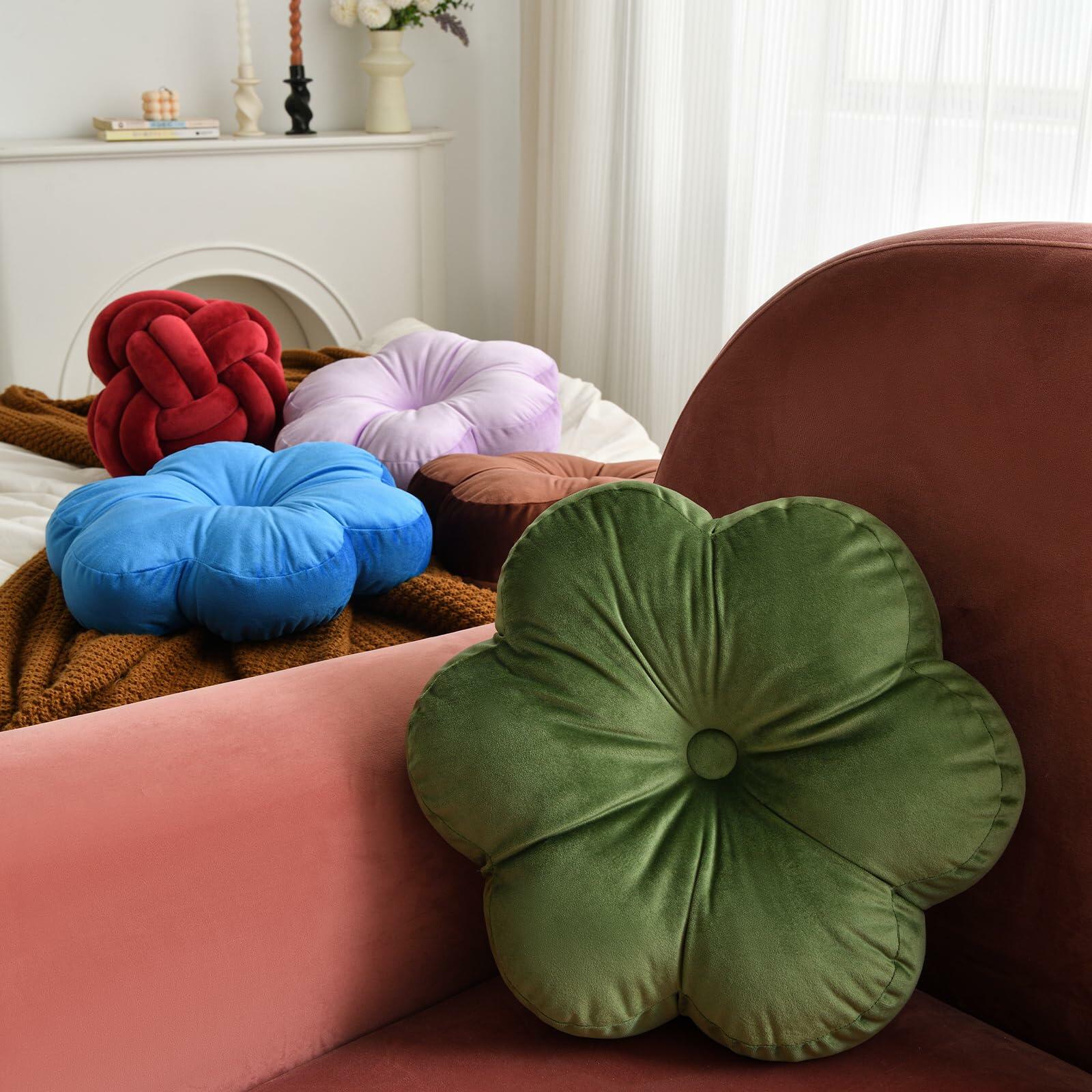 Xuyier Flower-Shaped Velvet Throw Pillow – Modern Black Decor